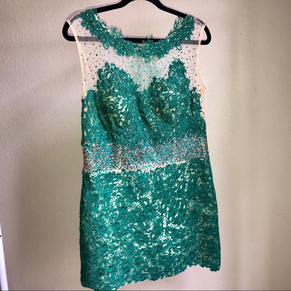 29940 Emerald Green Sheer Sleeve Slit Chiffon Dress